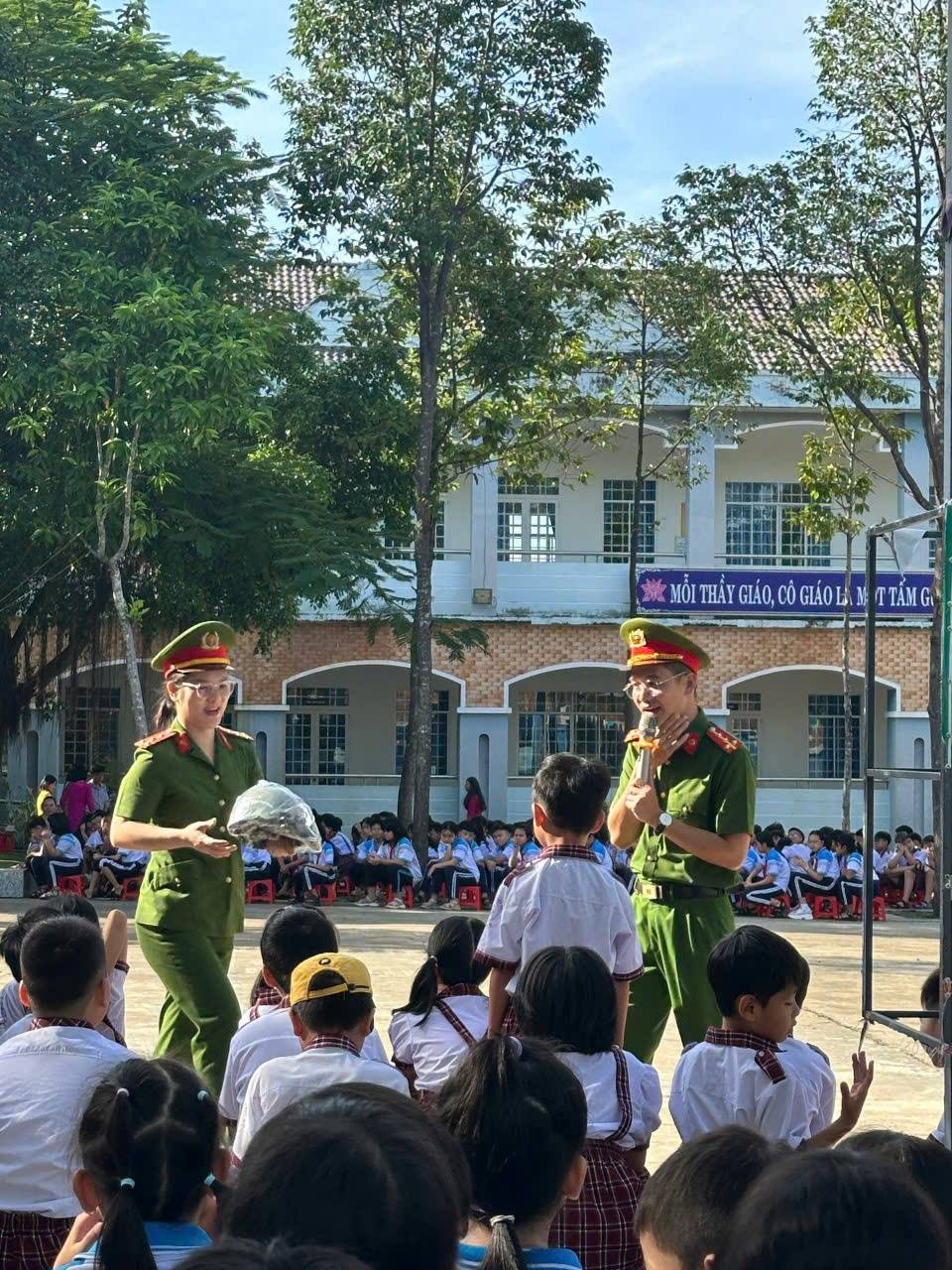 anh tin bai